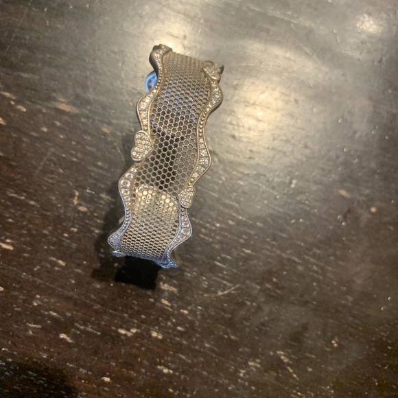 Pandora bracelet small like new - Picture 2 of 4